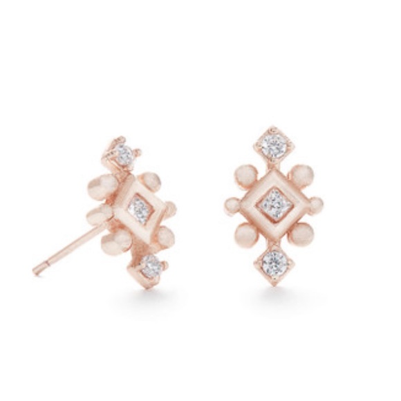 Kendra Scott Jewelry - NWT Kendra Scott Rose Gold Tilda Stud Earrings